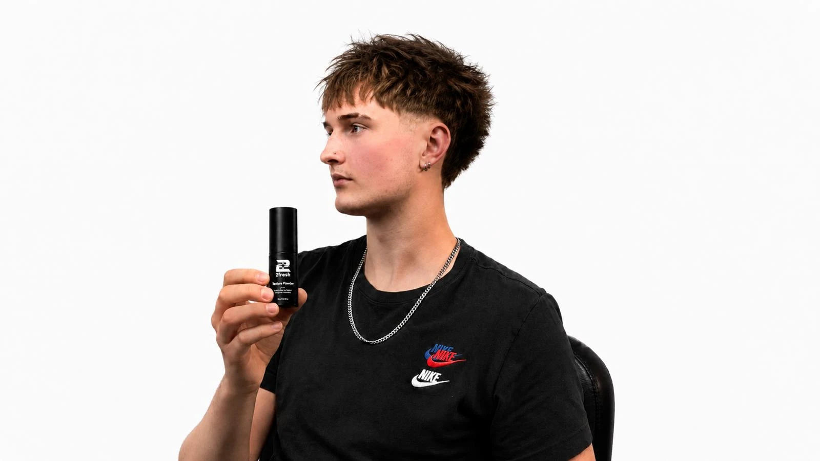 Young man holding 2Fresh Texture Powder